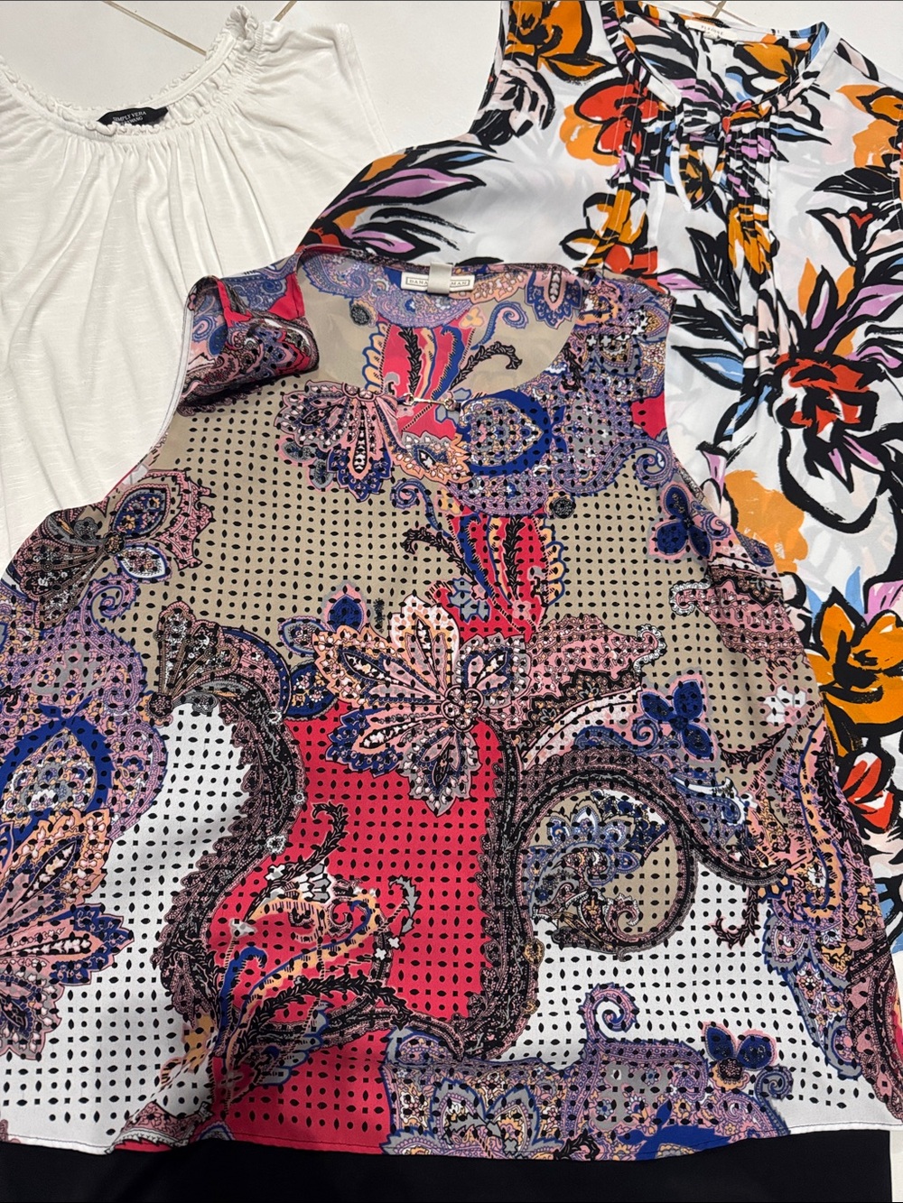 Sleeveless Paisley Print Blouses
